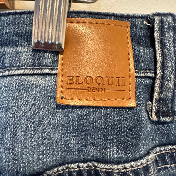 Eloquii Two Tone Raw Step Up Hem Jeans - Picture 6 of 9